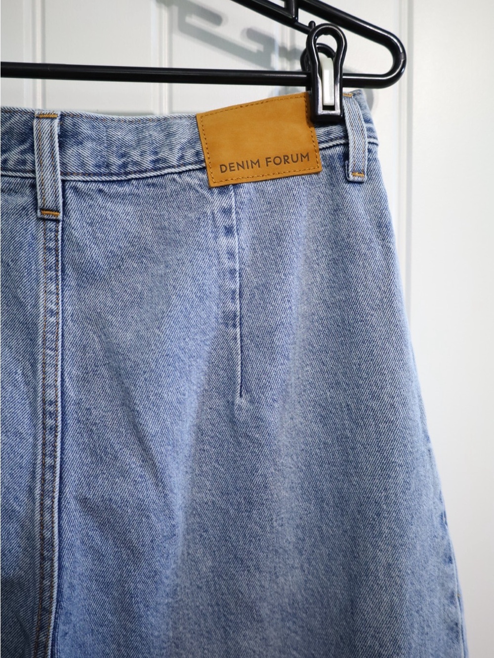 Aritzia Denim Forum The Luanne High Rise Tapered 30L Light Wash Women’s Size 29 - Picture 7 of 11